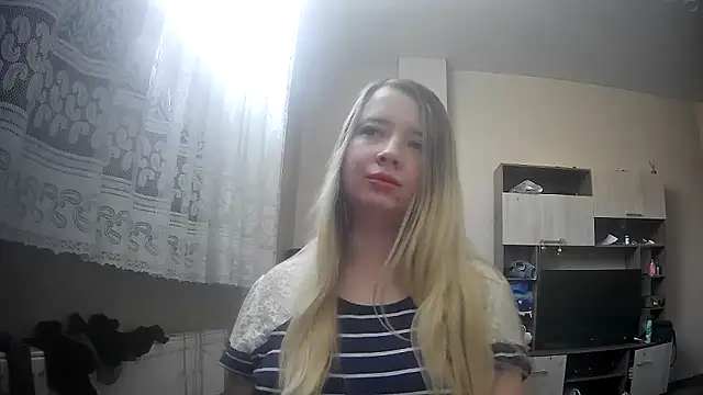 Snapshot of ViolaCandy chatting on October 24, 2025, 5:59 am ViolaCandy online show from October 24, 2025, 5:59 am