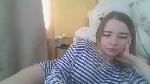ViolaCandy online show from July 6, 2026, 4:20 am
