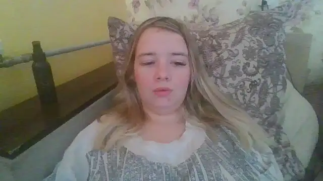 ViolaCandy online show from July 26, 2026, 3:14 am