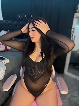 KittyRous online show from March 19, 2026, 6:39 am