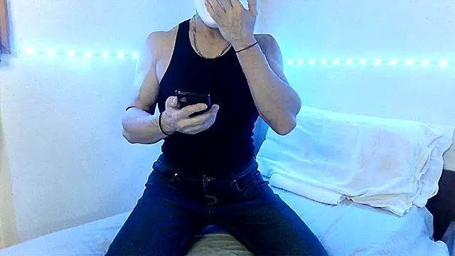 Alexx Fit023 online show from February 23, 2025, 12:08 am