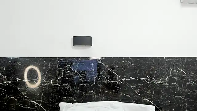 Snapshot of Juliabadlee chatting on December 2, 2024, 11:40 pm Juliabadlee online show from December 2, 2024, 11:40 pm