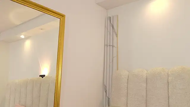 Snapshot of Juliabadlee chatting on November 6, 2025, 7:48 pm Juliabadlee online show from November 6, 2025, 7:48 pm