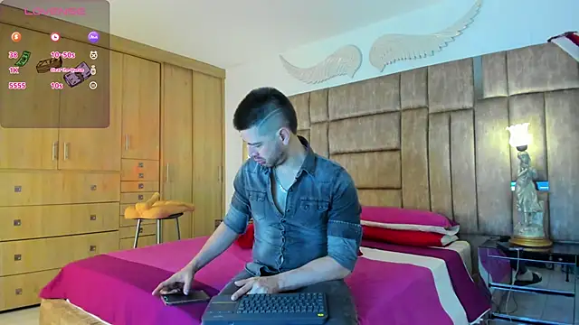 petterwilly1 online show from December 17, 2024, 1:16 pm