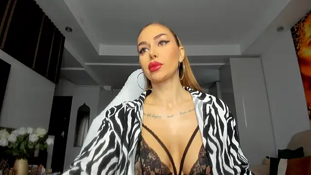 Snapshot of Alessa_Burns chatting on February 28, 2025, 5:15 am Alessa Burns online show from February 28, 2025, 5:15 am