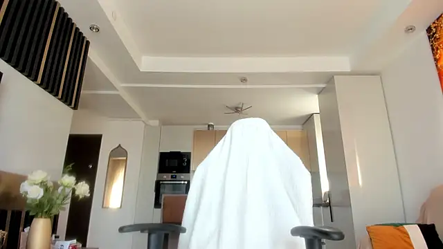 Snapshot of Alessa_Burns chatting on March 5, 2025, 10:44 am Alessa Burns online show from March 5, 2025, 10:44 am