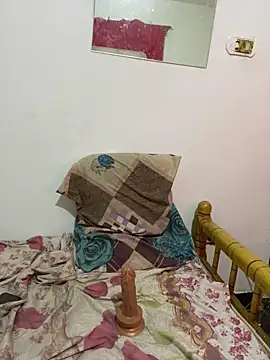 Snapshot of Rafik88xx chatting on December 23, 2025, 12:08 am Rafik88xx online show from December 23, 2025, 12:08 am