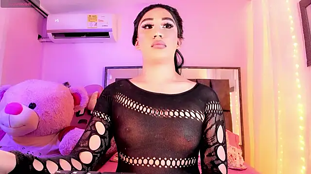 ShantalGirs online show from September 30, 2025, 1:38 pm