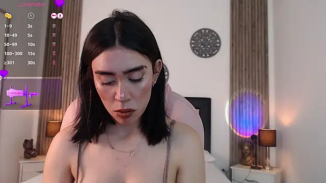 Snapshot of Julieta_De_Los_Angeles chatting on December 27, 2024, 11:53 pm Julieta De Los Angeles online show from December 27, 2024, 11:53 pm