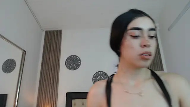 Snapshot of Julieta_De_Los_Angeles chatting on December 29, 2024, 8:11 am Julieta De Los Angeles online show from December 29, 2024, 8:11 am