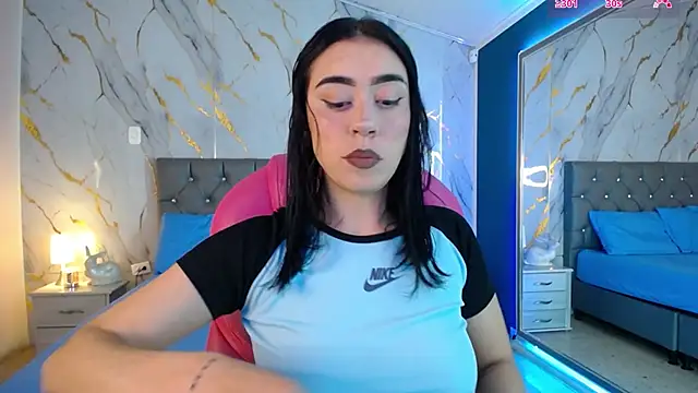 Snapshot of Julieta_De_Los_Angeles chatting on March 10, 2025, 3:34 am Julieta De Los Angeles online show from March 10, 2025, 3:34 am