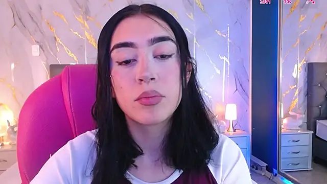 Snapshot of Julieta_De_Los_Angeles chatting on March 11, 2025, 3:48 am Julieta De Los Angeles online show from March 11, 2025, 3:48 am