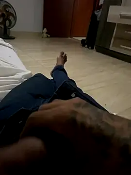 Snapshot of broklinguga chatting on November 7, 2025, 11:16 pm broklinguga online show from November 7, 2025, 11:16 pm