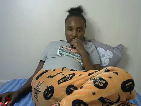 StacyGee24 online show from September 10, 2025, 4:29 pm