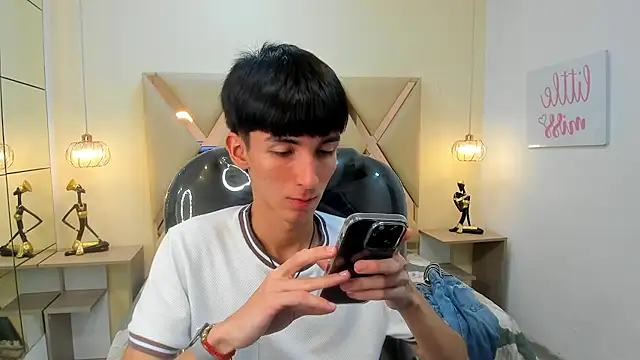 Jake evans online show from December 19, 2025, 7:43 pm