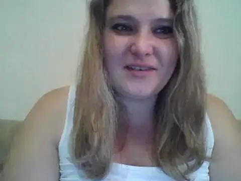 ParisMimi online show from October 16, 2025, 8:04 am