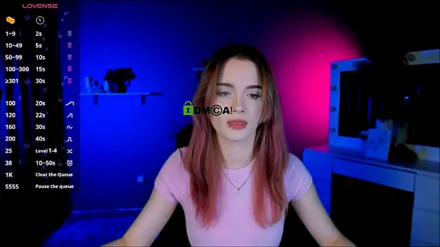 liana kisses online show from October 4, 2025, 7:01 pm