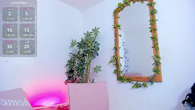 BarbaraKnox  online show from October 8, 2025, 11:57 pm