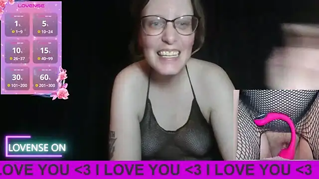 Snapshot of PernillaGirl chatting on April 8, 2026, 7:47 pm PernillaGirl online show from April 8, 2026, 7:47 pm
