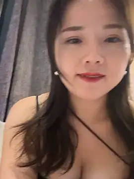 Snapshot of Efangfang chatting on January 1, 2025, 12:22 pm Efangfang online show from January 1, 2025, 12:22 pm