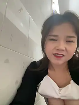 Snapshot of Efangfang chatting on January 9, 2025, 6:17 am Efangfang online show from January 9, 2025, 6:17 am