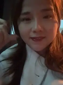 Snapshot of Efangfang chatting on February 3, 2025, 9:52 am Efangfang online show from February 3, 2025, 9:52 am