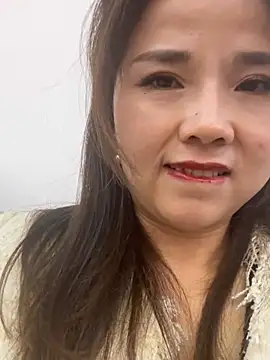 Snapshot of Efangfang chatting on February 21, 2025, 11:55 am Efangfang online show from February 21, 2025, 11:55 am