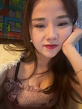 Snapshot of Efangfang chatting on March 6, 2025, 5:14 am Efangfang online show from March 6, 2025, 5:14 am