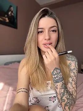 Jasmine urPrincess online show from May 4, 2026, 5:58 am