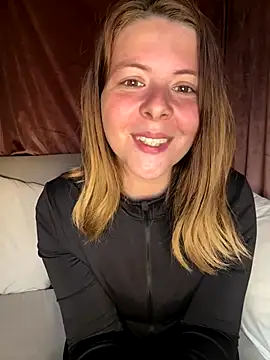 Snapshot of Nina_blain chatting on September 22, 2025, 8:49 am Nina blain online show from September 22, 2025, 8:49 am