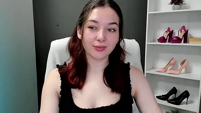 Snapshot of Meagn_Extasy chatting on April 24, 2026, 6:38 am Meagn Extasy online show from April 24, 2026, 6:38 am