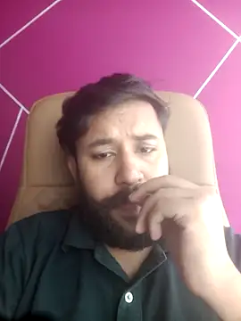 Snapshot of zakly69 chatting on May 14, 2026, 8:21 am zakly69 online show from May 14, 2026, 8:21 am