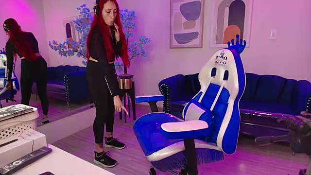 Vermelha Gremory  online show from February 6, 2025, 8:02 pm