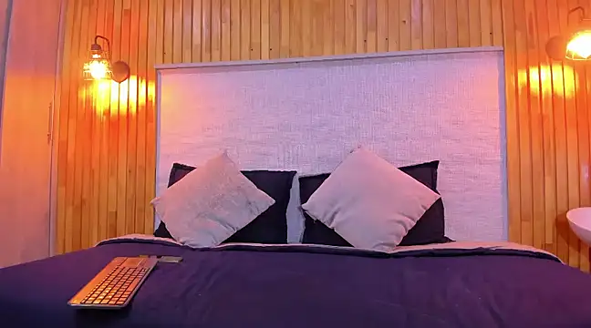 amelialeen7 online show from December 20, 2024, 1:54 pm