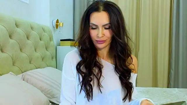 KimDavisBaby online show from December 4, 2025, 3:54 pm