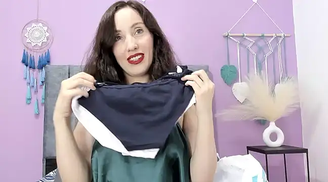 IberianMoonMK online show from January 12, 2025, 6:27 pm