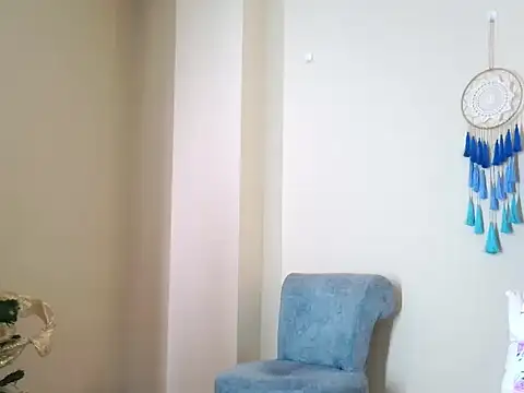 IberianMoonMK online show from December 16, 2025, 5:40 pm