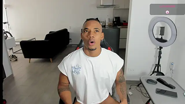 TROYWESLY- online show from July 4, 2026, 7:42 pm