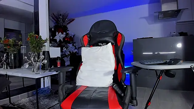 Snapshot of daikokuten_ chatting on January 7, 2025, 12:45 am daikokuten online show from January 7, 2025, 12:45 am