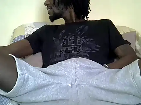 Snapshot of Delicious-D chatting on July 19, 2026, 6:28 am Delicious-D online show from July 19, 2026, 6:28 am