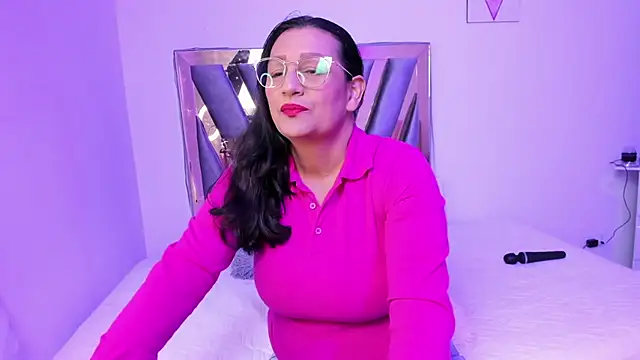 Victoria Red01 online show from December 3, 2024, 1:43 pm