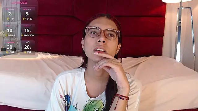 Snapshot of sara_saenz99 chatting on January 26, 2025, 1:52 am sara saenz99 online show from January 26, 2025, 1:52 am