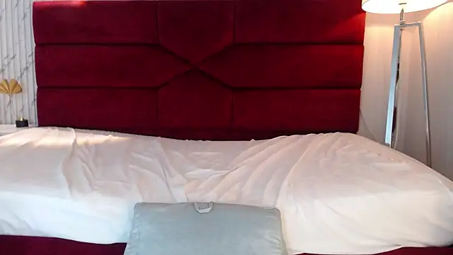 Snapshot of sara_saenz99 chatting on February 4, 2025, 10:34 pm sara saenz99 online show from February 4, 2025, 10:34 pm