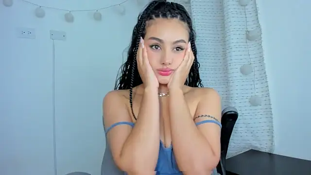 julia strauns online show from January 2, 2025, 5:14 am