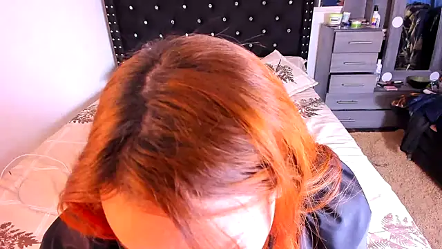 valerie luxe  online show from December 23, 2024, 7:49 am