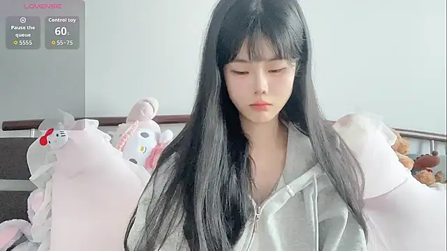 Qedgjwyz1 online show from April 8, 2026, 11:27 pm