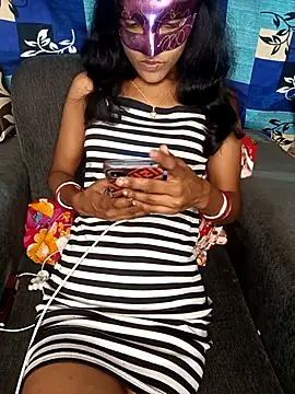 REVA DARLING online show from February 6, 2025, 10:48 am