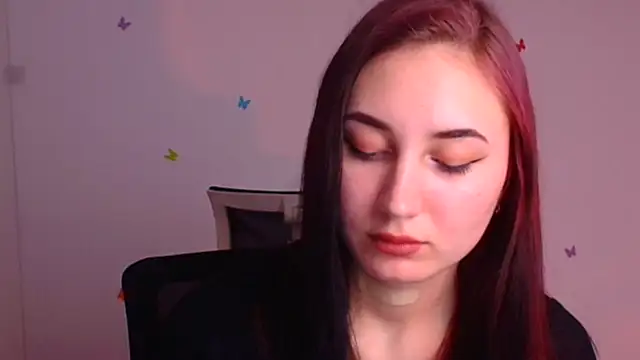 Jennifer Blum online show from February 24, 2025, 1:13 am