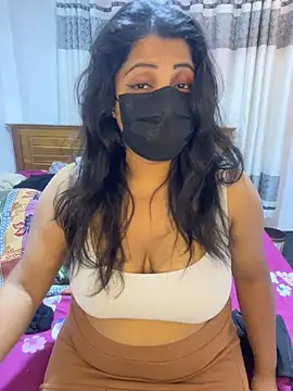 NOORA-GIRL online show from February 2, 2026, 12:53 am