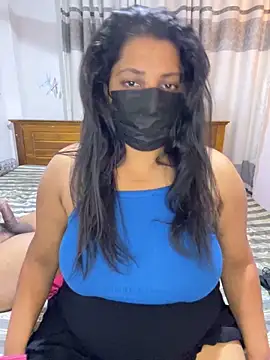 NOORA-GIRL online show from March 13, 2026, 11:22 pm